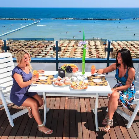 Nettuno Hotel 3*